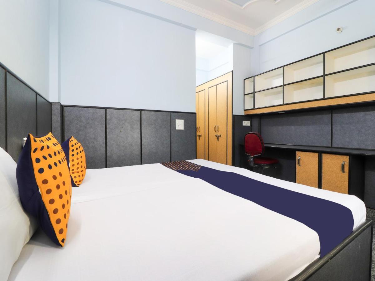 Spot On 82236 Aryan Home Stay Jhājra Εξωτερικό φωτογραφία