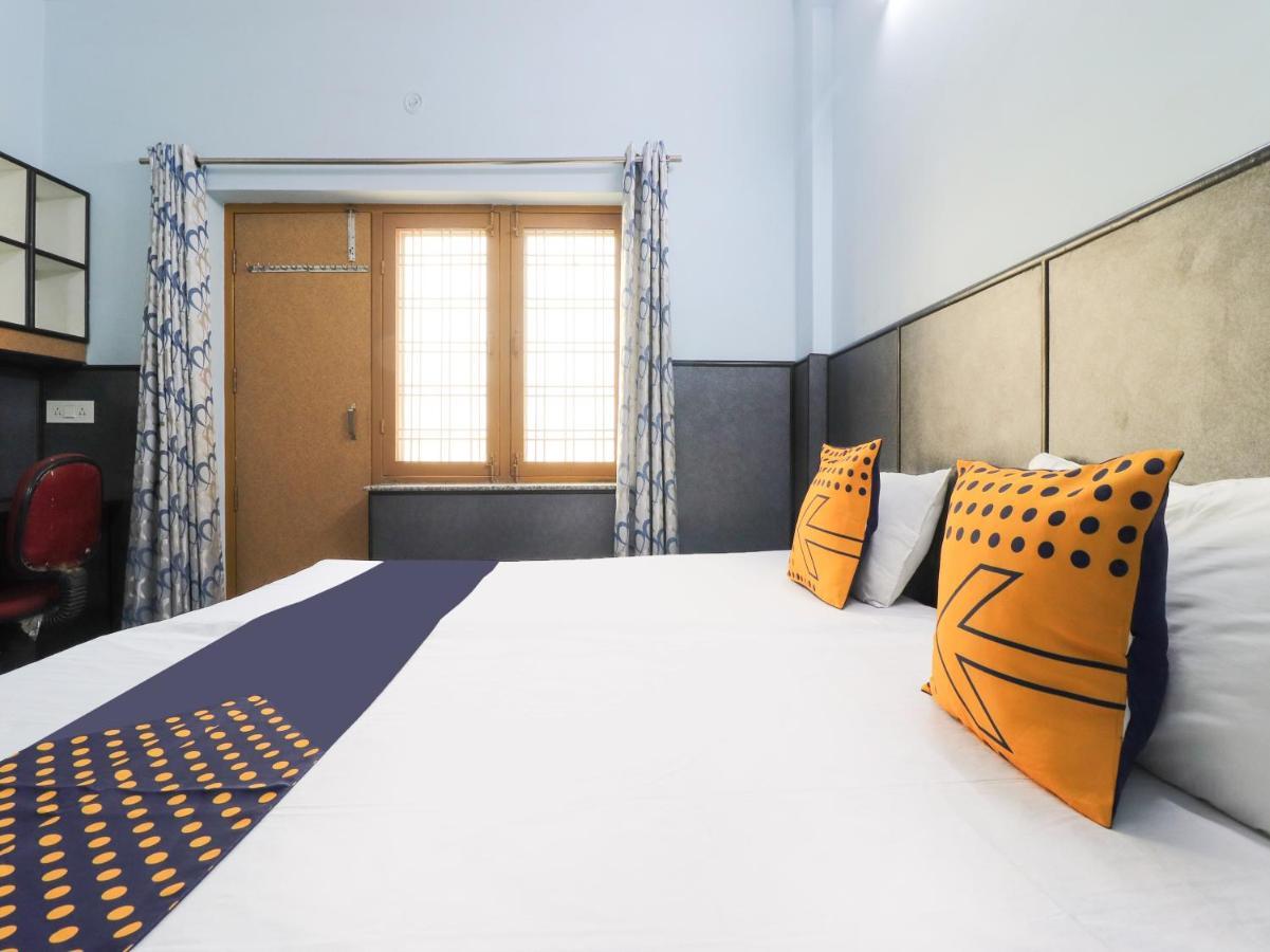 Spot On 82236 Aryan Home Stay Jhājra Εξωτερικό φωτογραφία
